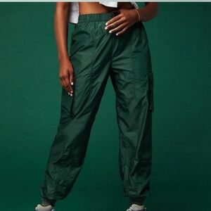 Fabletics Lightweight Joggers in color Green
Size: XXL-1X